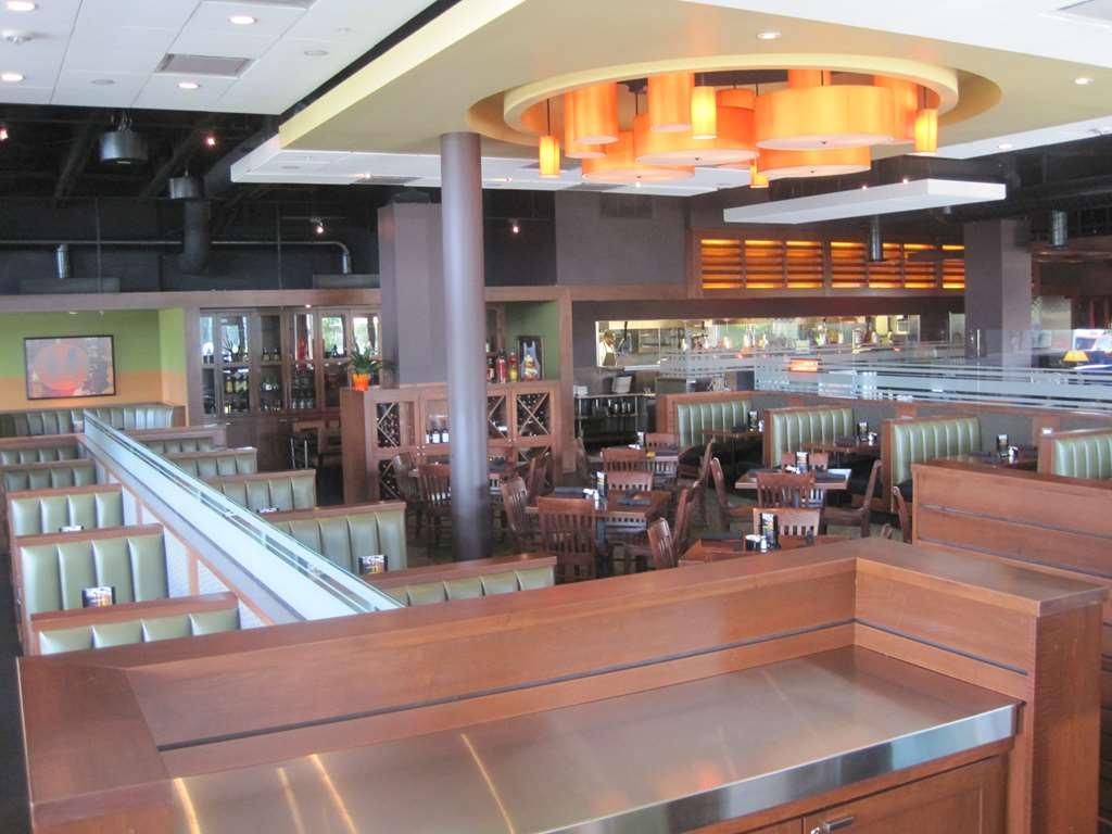 I Hotel And Illinois Conference Center - Champaign Restaurant photo