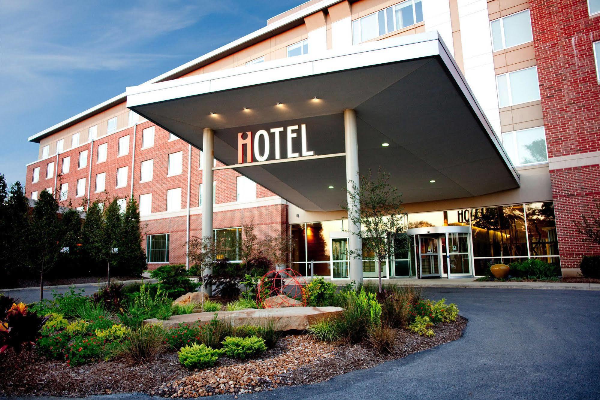 I Hotel And Illinois Conference Center - Champaign Extérieur photo